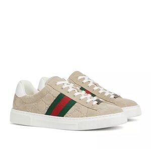 GUCCI Women’s Ace GG Low Top Sneakers